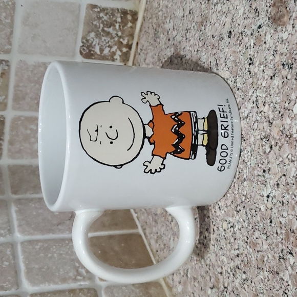Peanuts Mugs - Picture 3 of 4